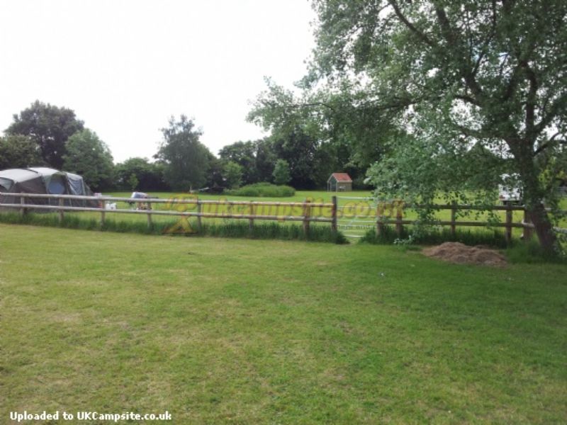 Newland Meadows Camping And Caravan Park
