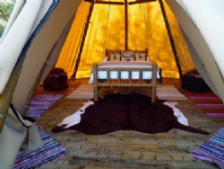 Paultons Campsite And Glamping