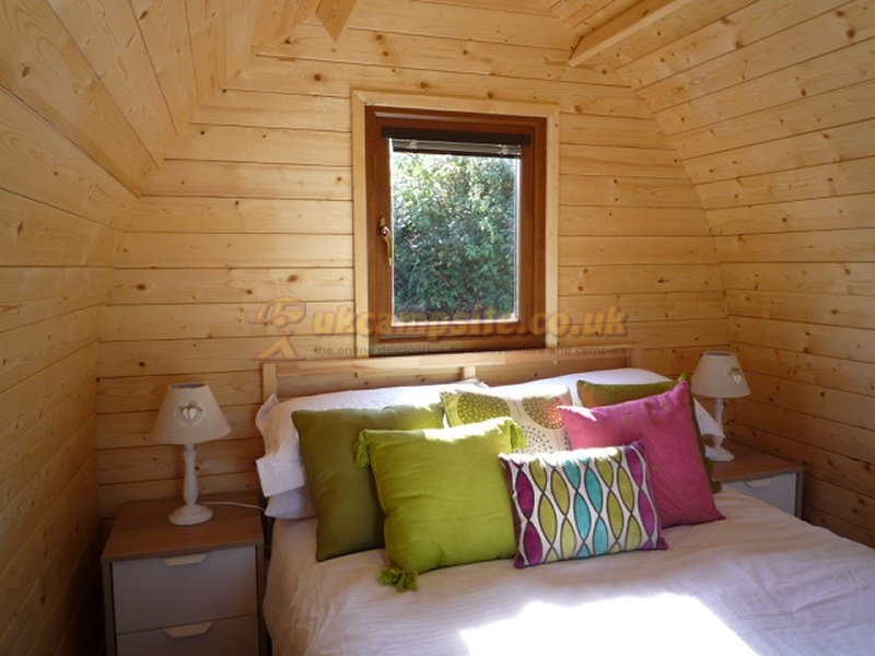 Paultons Campsite And Glamping
