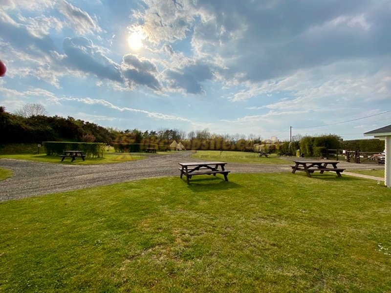 Paultons Campsite And Glamping