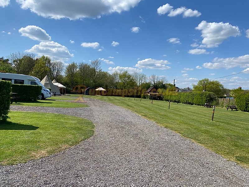 Paultons Campsite And Glamping