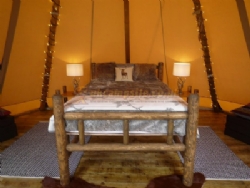 Paultons Campsite And Glamping