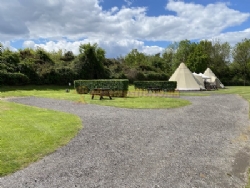 Paultons Campsite And Glamping