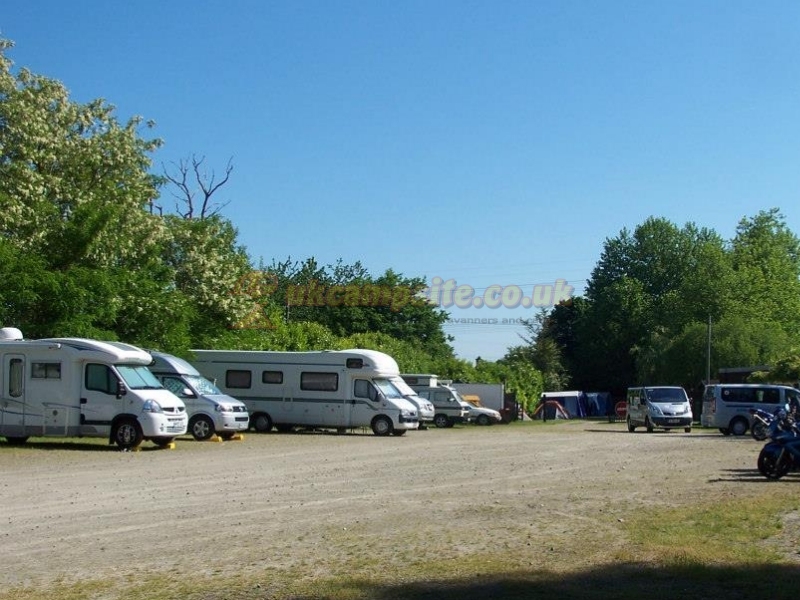 Le Mans Camping @ Bounty Lakes