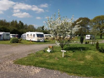 Three Oaks Campsite (was Wintersett Lakes)