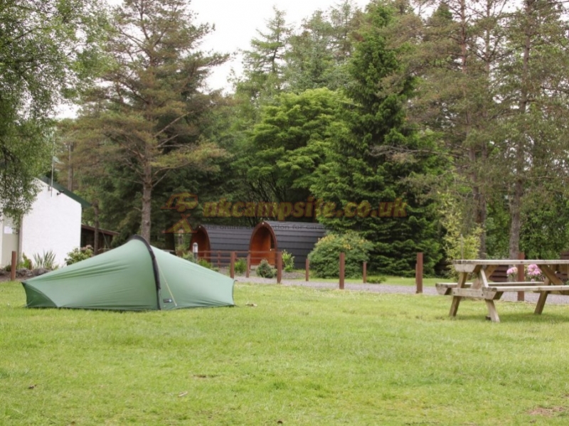 By The Way Hostel And Campsite