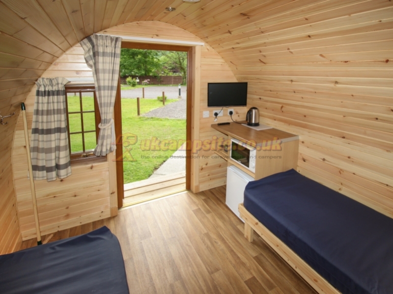 By The Way Hostel And Campsite