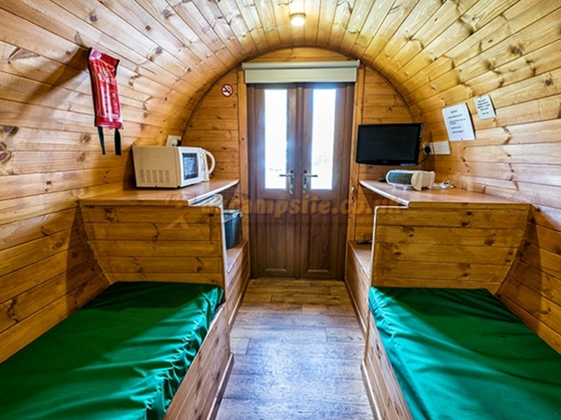 By The Way Hostel And Campsite