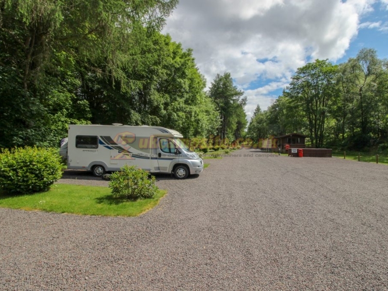 By The Way Hostel And Campsite