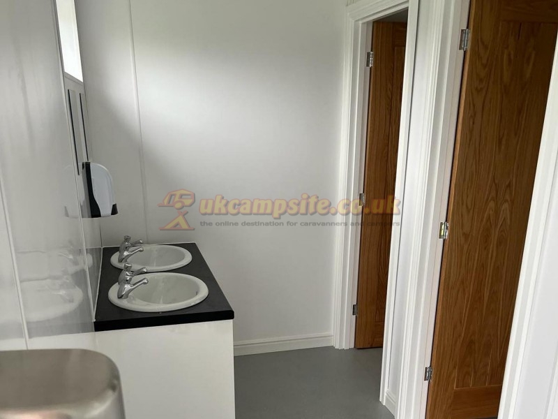Woodleas Farm Camping And Caravan Site