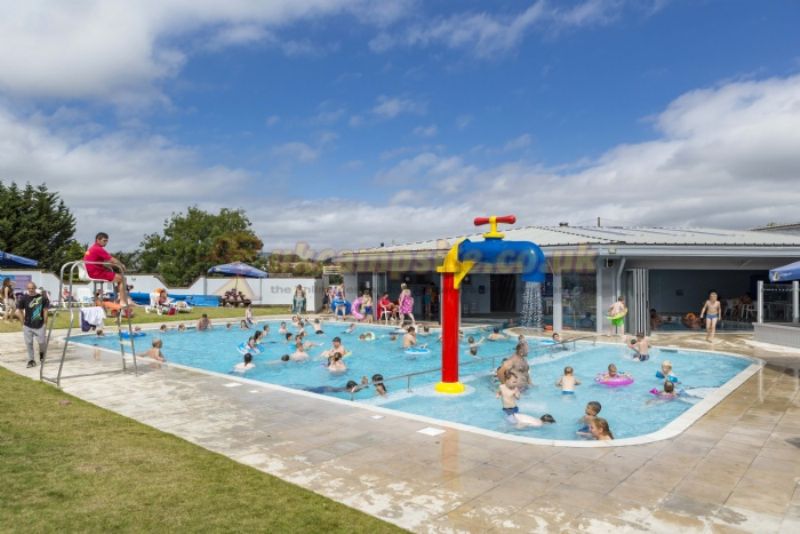 Golden Sands Holiday Park (PHolsUK)