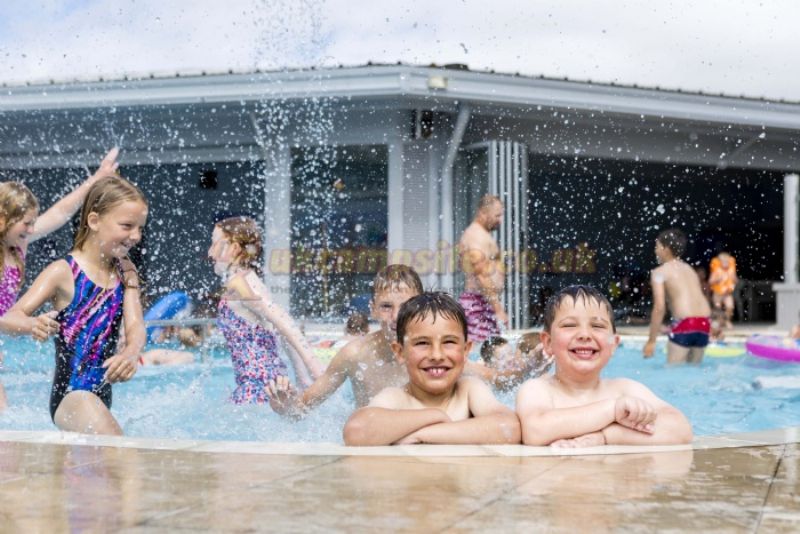 Golden Sands Holiday Park (PHolsUK)