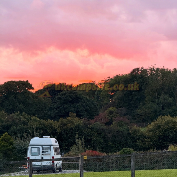 Fursdon Farm Camping And Caravaning Site