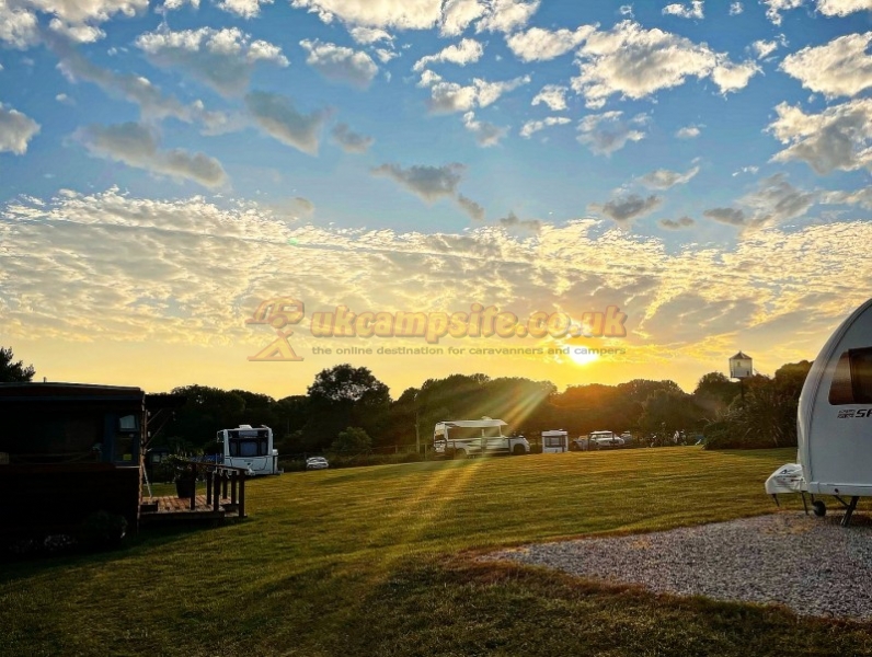 Fursdon Farm Camping And Caravaning Site