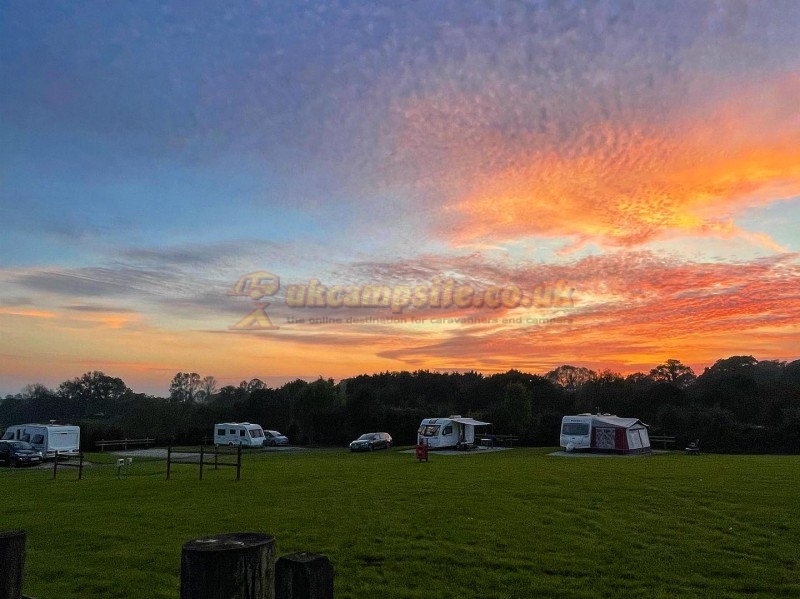 Fursdon Farm Camping And Caravaning Site