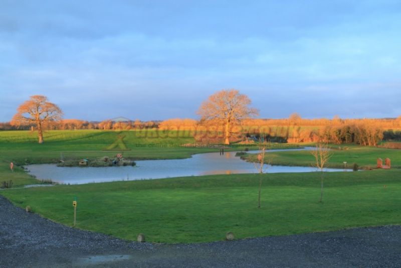 Henstridge Golf And Leisure Campsite