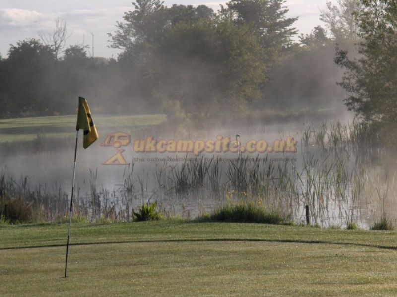 Henstridge Golf And Leisure Campsite