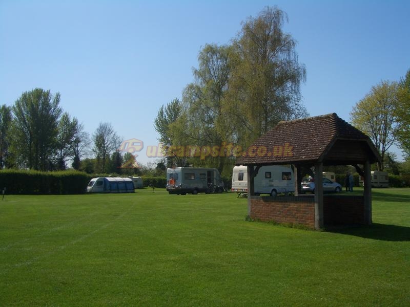 Bridge Villa Camping And Caravan Park