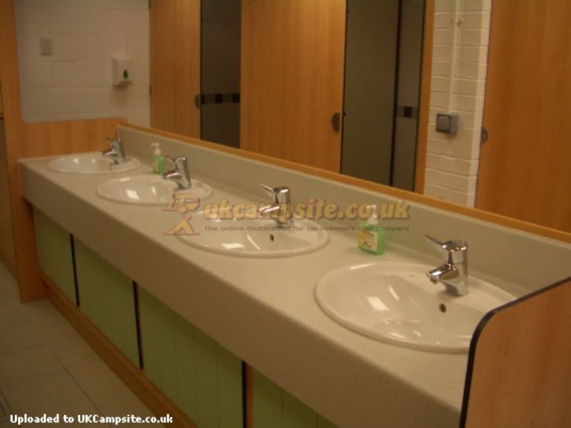 Bridge Villa Camping And Caravan Park