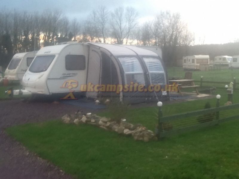 Tarth Y Dwr Touring Park