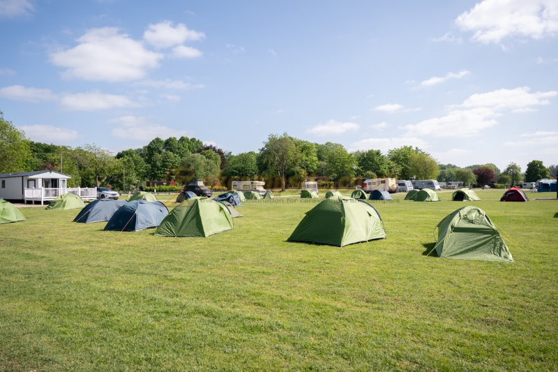 Lee Valley Caravan Park Dobbs Weir