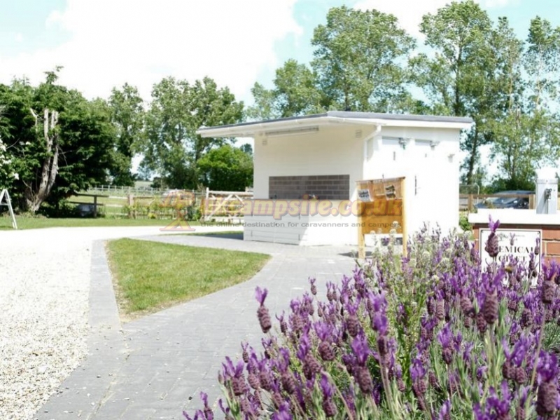 Sycamore Park Caravan Park And Campsite