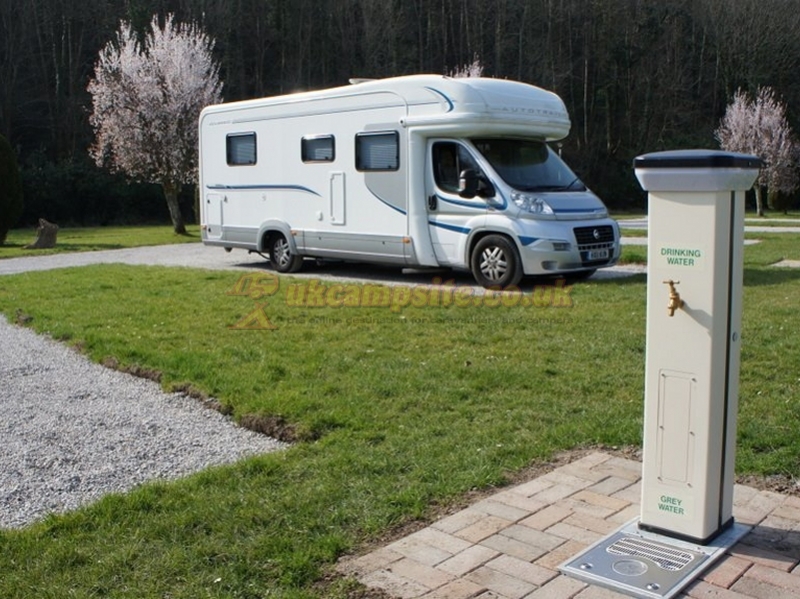 Riverside Caravan Park