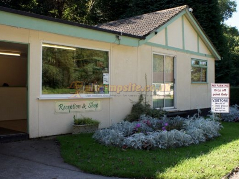 Riverside Caravan Park