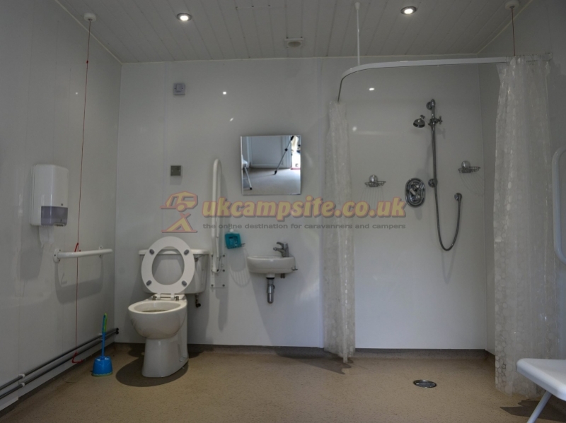 Riverside Caravan Park