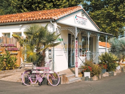 Camping De La Geres