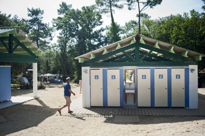 Huttopia Oleron Les Chenes Verts