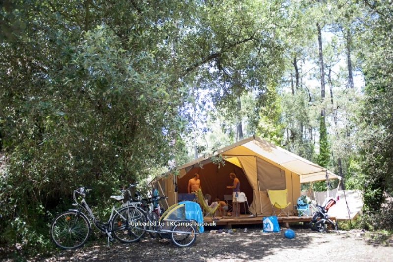 Huttopia Oleron Les Chenes Verts