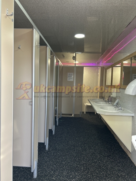 Zeacombe House Caravan Park