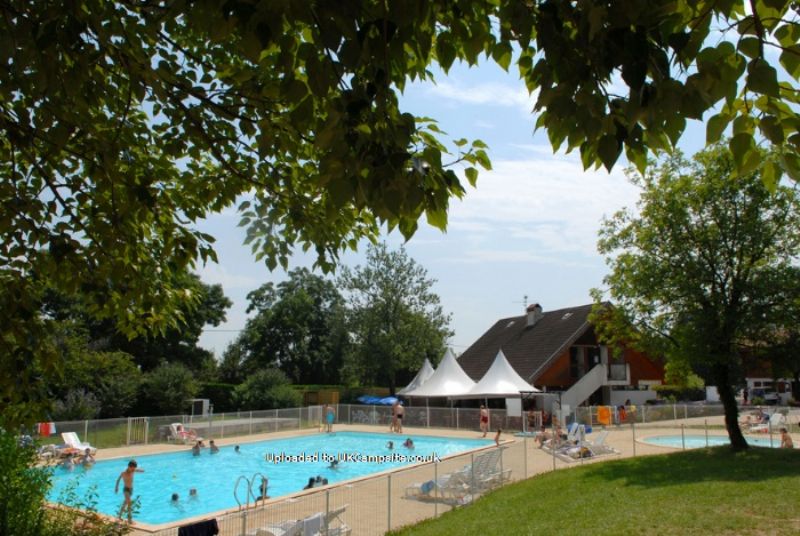 Huttopia Divonne Les Bains