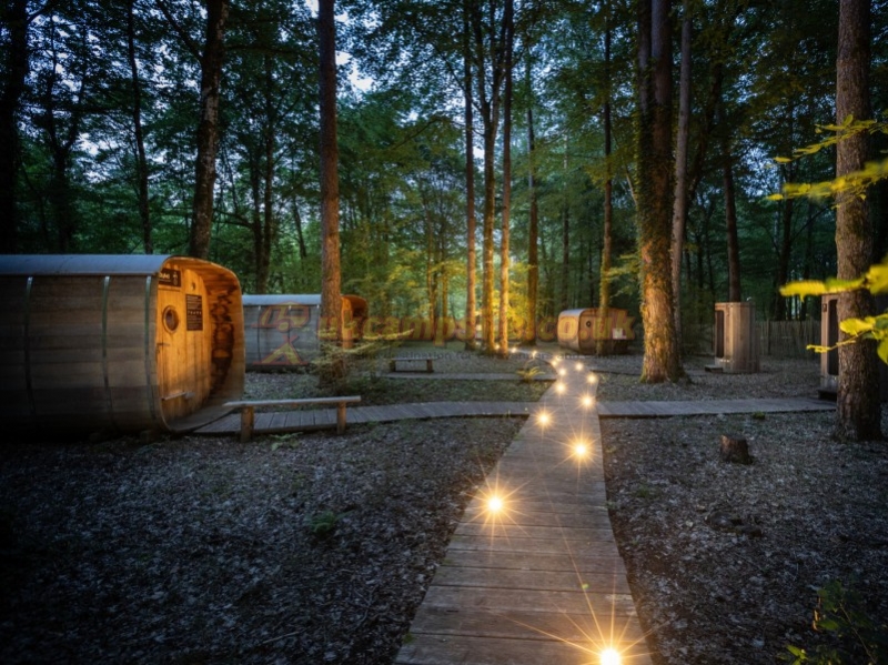 Camping Huttopia Lanmary Perigord