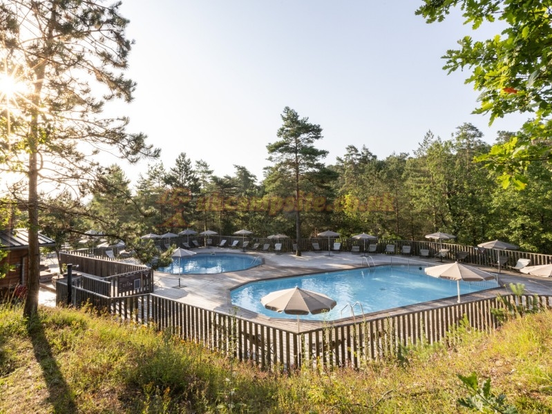 Camping Huttopia Lanmary Perigord