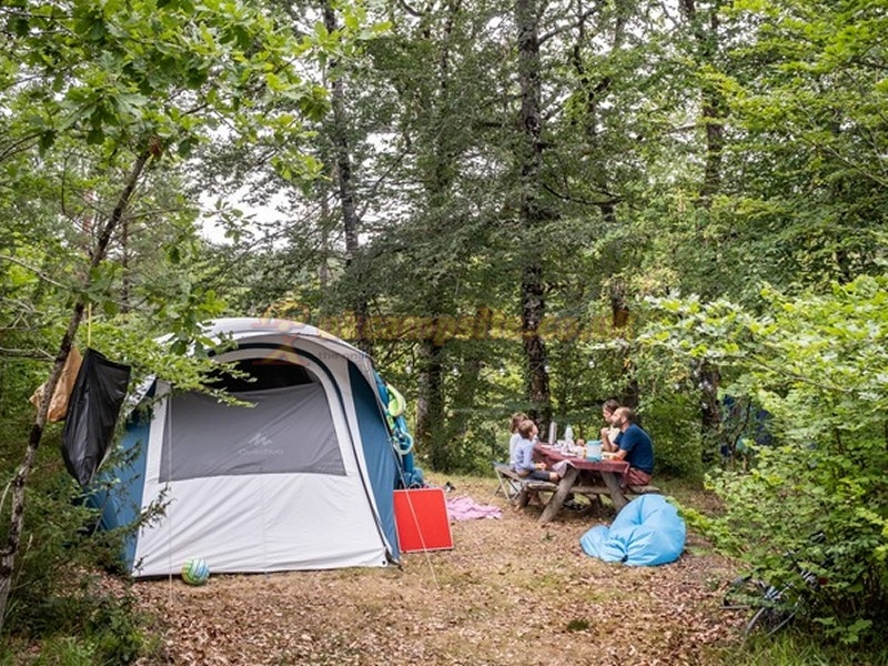 Camping Huttopia Lanmary Perigord