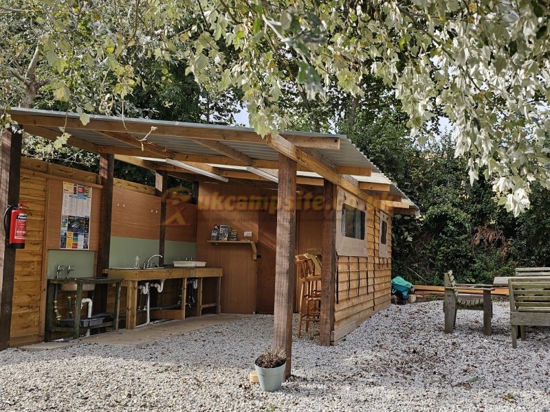 Coastal Valley Camp And Crafts