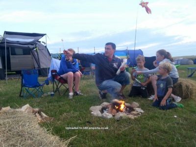 Coking Farm Fishery Caravan And Camping