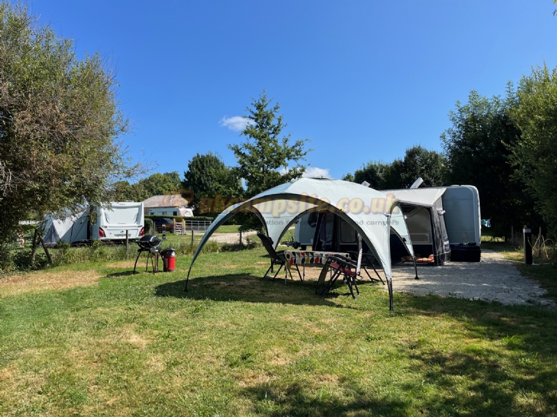 Camping Lune Sur Le Lac