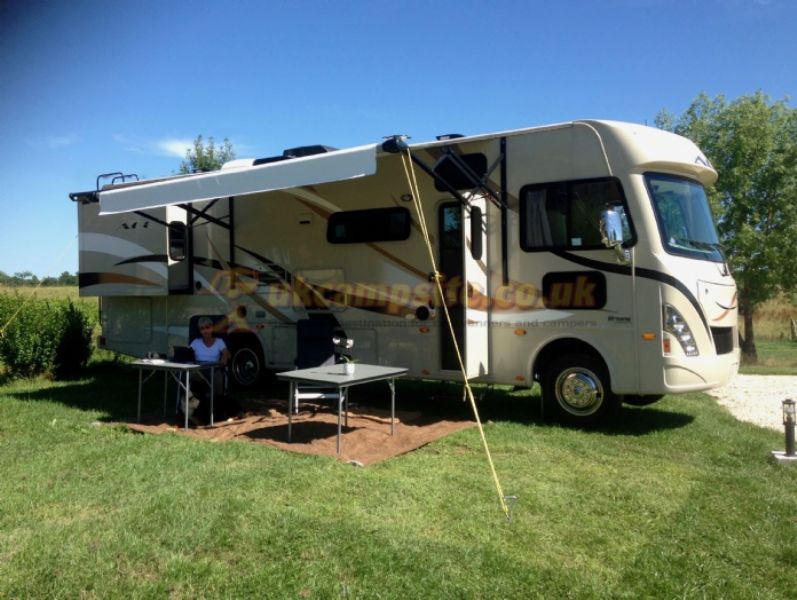 Camping Lune Sur Le Lac