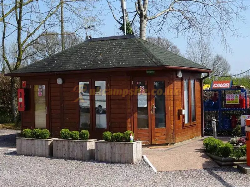 Minnows Touring Park