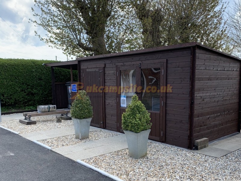 The Chequers Caravan Park