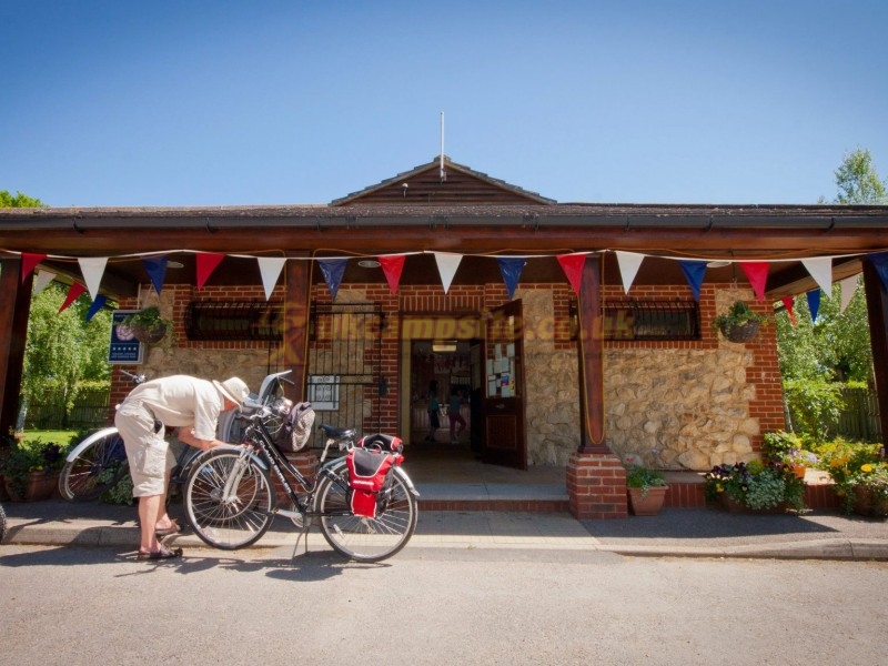 Broadhembury Holiday Park
