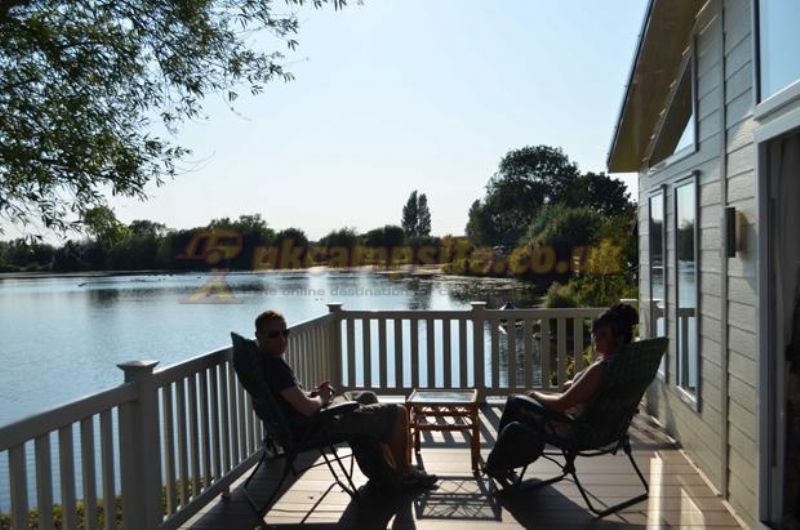 Chichester Lakeside Holiday Park (PHolsUK)