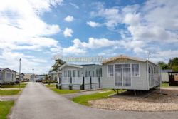Chichester Lakeside Holiday Park (PHolsUK)