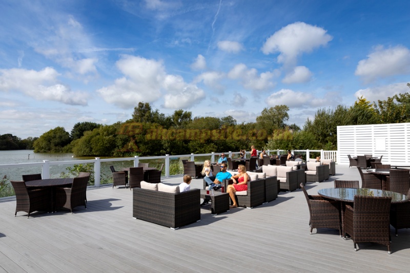 Chichester Lakeside Holiday Park (PHolsUK)
