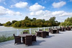 Chichester Lakeside Holiday Park (PHolsUK)