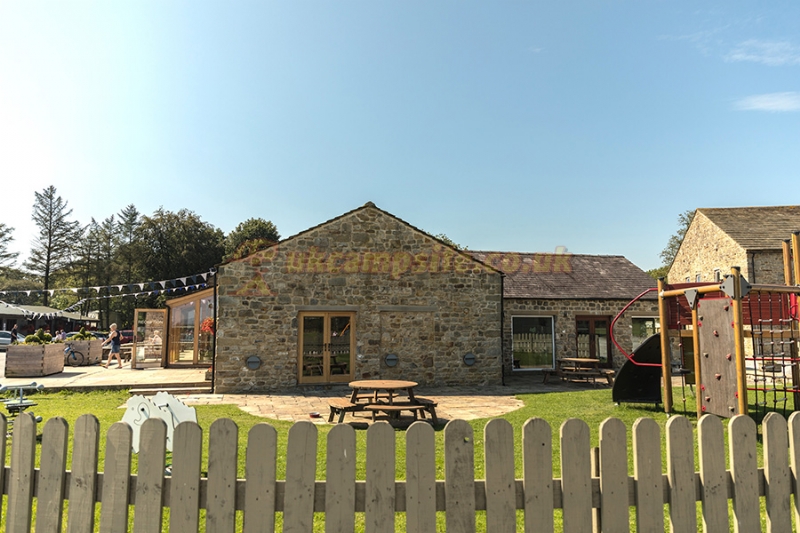 Bowland Fell Holiday Park (PHolsUK)