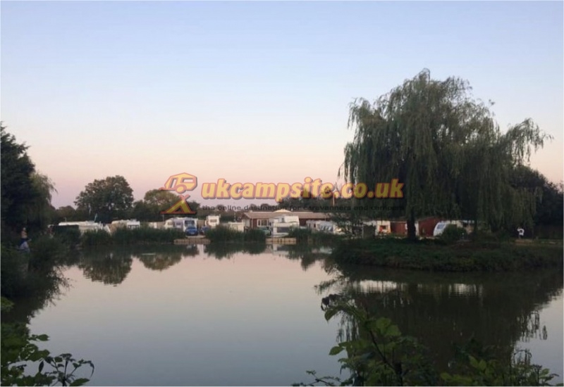 Holly Farm Fishery And Caravan Park